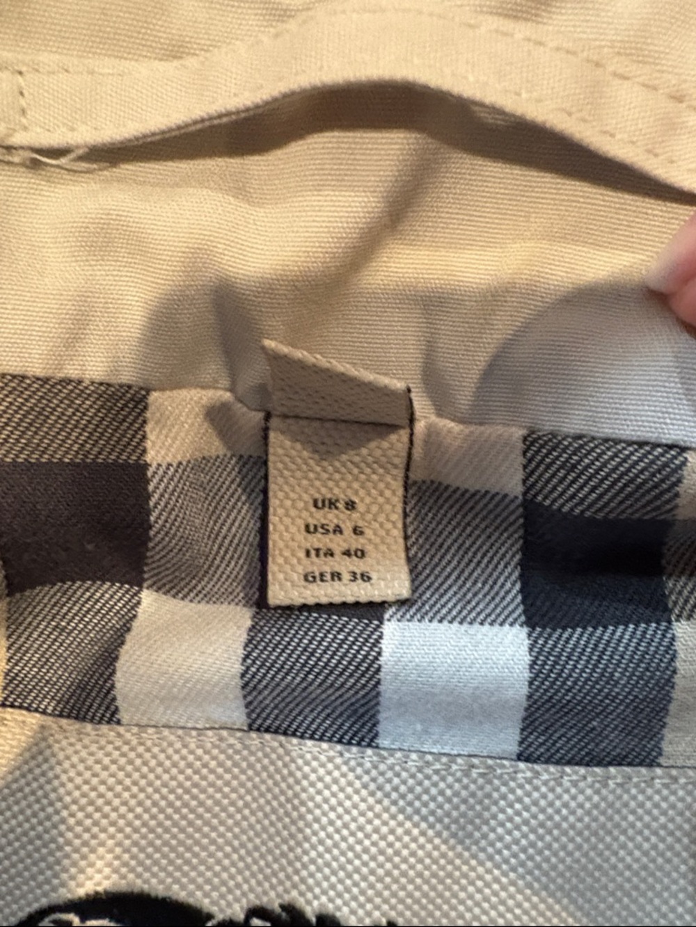 Burberry Beige Short Trench Coat with Signature Check Lining US 6 - Picture 8 of 11